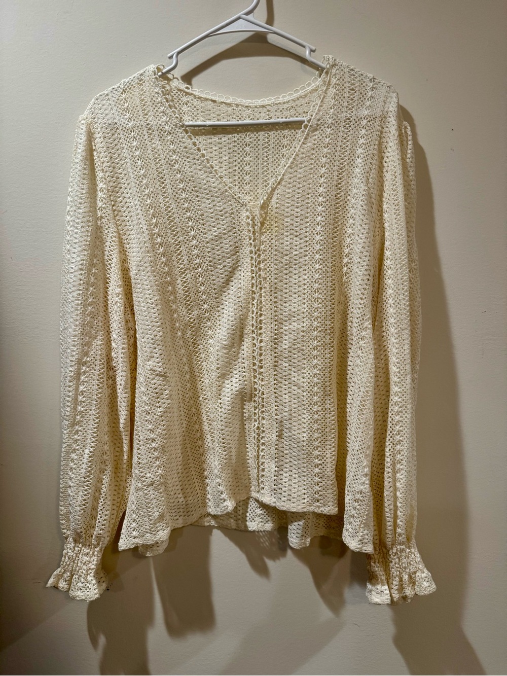 Women's Cream Crochet V-Neck Long Sleeve Top